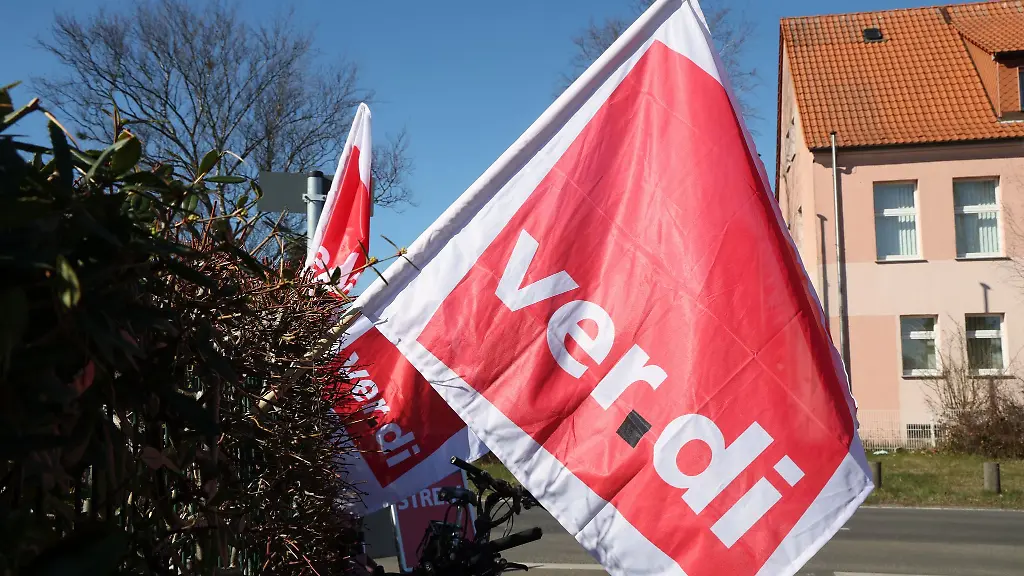 Tarifrunde-im-Nahverkehr-startet-Anfang-2026