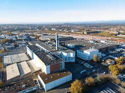 Gelaende Des Volkswagenwerks Ehemals Karmann Im Osnabruecker Stadtteil Fledder Foto Vom 04 11 2024 Nach Angaben Des Betriebsrats Von Volkswagen Plant Der Autokonzern Drei Werke In Deutschland Zu Schliessen Und Zehntausende Arbeitsplaetze Zu Streichen Als Besonders Gefaehrdet Gilt Der Standort Osnabrueck