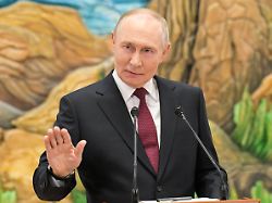 Aus annektierten Gebieten: Putin fordert Rückzug ukrainischer Armee und droht mit „militärischen Mitteln“
