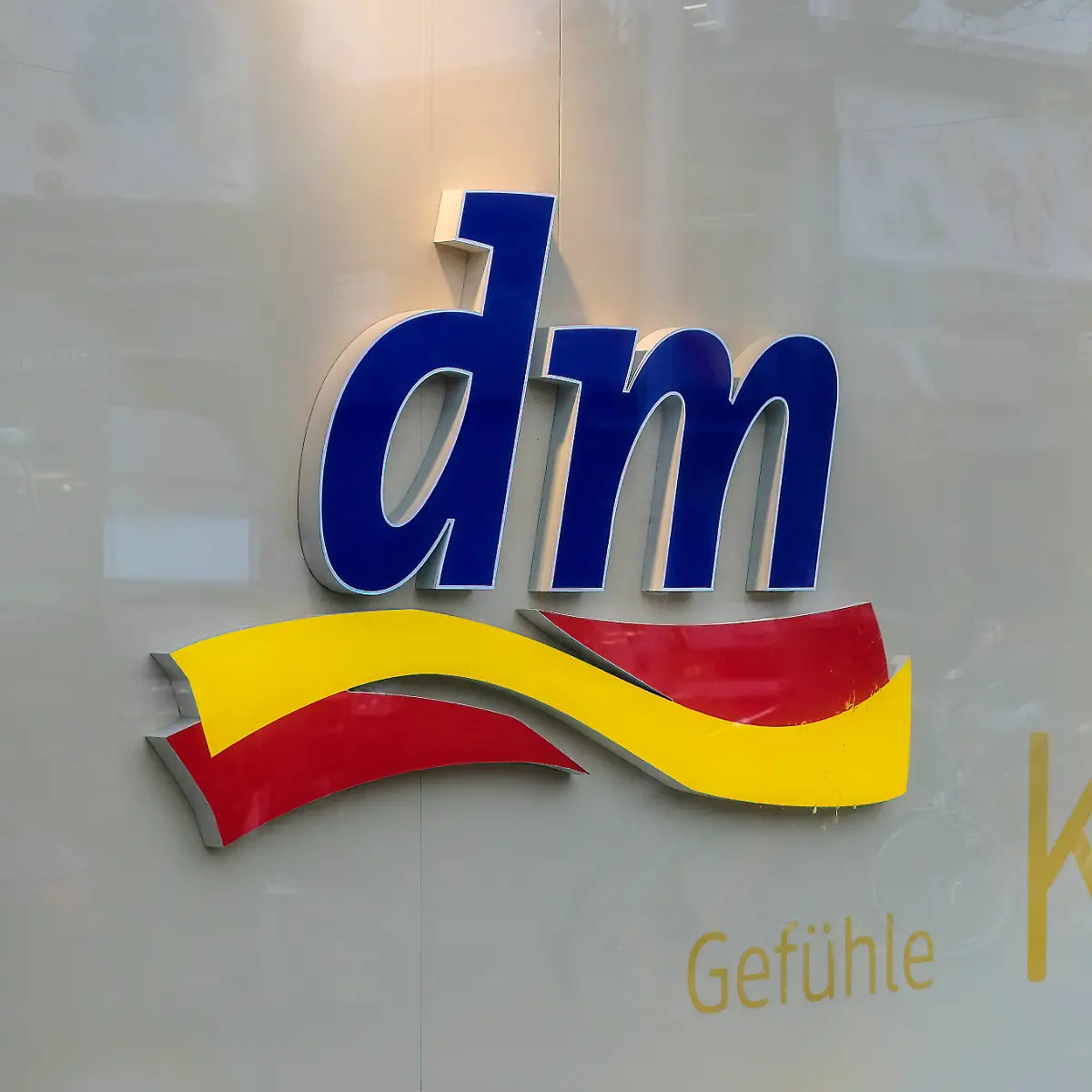 Vor Diskussion ausgetreten: Drogeriemarkt dm ist doch kein 