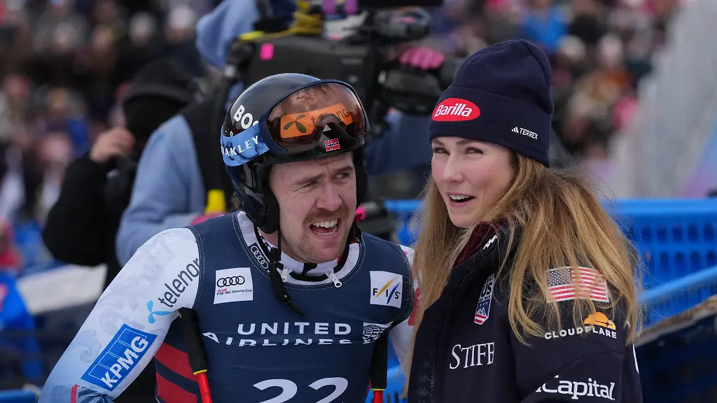 Nov-27-2025-Copper-Colorado-USA-Aleksander-Aamodt-Kilde-of-Norway-with-Mikaela-Shiffrin-in-the-finish-area-after-the-men-s-Super-G-alpine-skiing-race-at-the-Stifel-Copper-Cup-at-Copper-Mountain