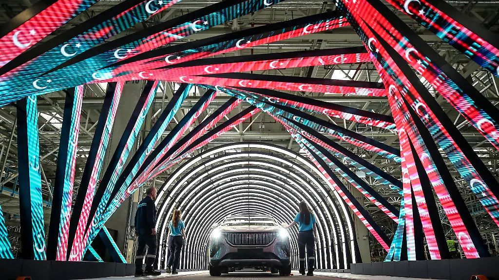 BURSA-TURKIYE-MAY-10-Views-from-the-production-and-quality-control-processes-of-Togg-Turkiye-s-first-domestically-produced-electric-car-at-the-factory-in-Gemlik-district-of-Bursa-Turkiye-on-May-10-2023-Mehmet-Gurcan-Karakas-the-CEO-of-Togg-offered-press-representatives-a-tour-of-the-facility