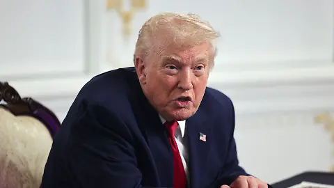 epi_1006126580_REUTERSFOTO_2025-11-28T002545Z 141665720 RC2C5IAB8YWF RTRMADP 3 USA-THANKSGIVING-TRUMP.JPG_U.S. President Trump