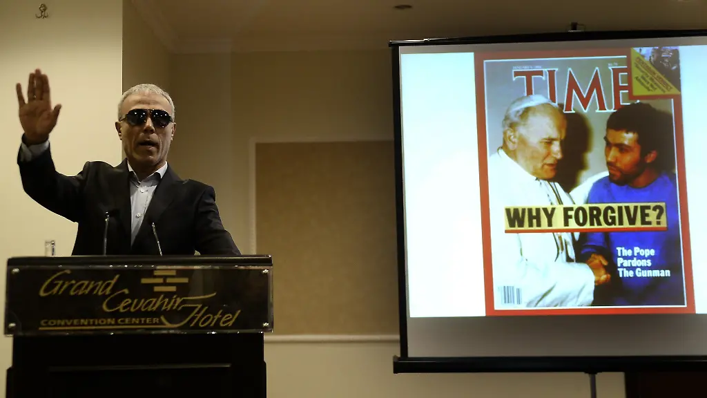 Mehmet-Ali-Agca-who-tried-to-assassinate-John-Paul-II-in-1981-speaks-during-a-press-conference-in-Istanbul-Turkey-on-November-27-2014-Agca-said-the-Holy-See-did-not-reply-to-his-request-to-hold-a-meeting-with-the-pontiff-Photo-by-Berk-Azkan-AA-ABACAPRESS