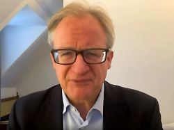 Albrecht von Lucke: "Koalition geht geschwächt in die Winterpause"