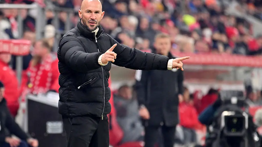 Ilzer-und-Hoffenheim-wollen-Augsburg-Coach-Sandro-Wagner-den-Geburtstag-vermiesen