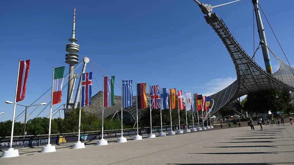 Sport-Bilder-des-Tages-Eroeffnungstag-Impressionen-von-dem-Eroeffnungstag-Eroeffnungsfeier-der-European-Championships-in-Muenchen-am-26-06