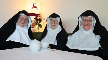 553626500