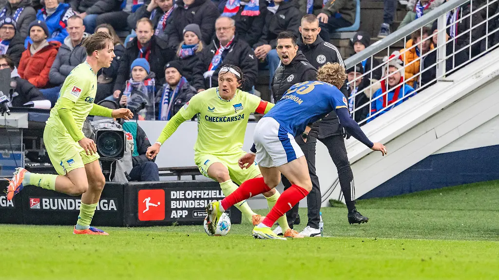 Fussball-I-Herren-I-Saison-2025-2026-I-2-Bundesliga-I-14-Spieltag-I-Holstein-Kiel-Hertha-BSC-I-29-11