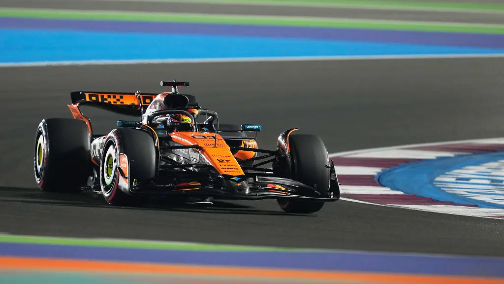 McLaren-driver-Oscar-Piastri-of-Australia-steers-his-car-during-the-qualifying-session-ahead-of-the-Qatar-Formula-One-Grand-Prix-at-the-Lusail-International-Circuit-in-Lusail-Qatar-Saturday-Nov-29-2025