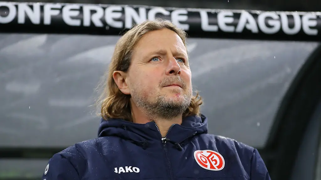 Mainz-Trainer-Bo-Henriksen-muss-beim-SC-Freiburg-definitiv-auf-Dominik-Kohr-und-Nadiem-Amiri-verzichten