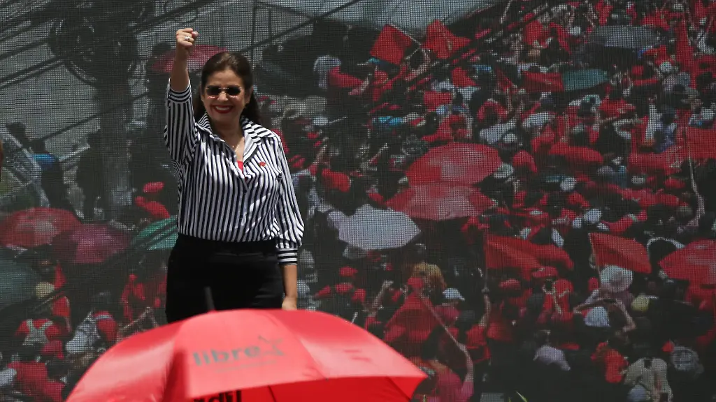 Commemoration-of-the-16th-anniversary-of-the-coup-d-etat-in-Honduras-TEGUCIGALPA-HONDURAS-JUNE-28-Libre-Party-representative-Rixi-Ramona-Moncada-Godoy-delivers-a-speech-commemorating-the-16th-anniversary-of-the-coup-d-etat-in-Honduras-in-Tegucigalpa-Honduras-on-June-28-2025-Thousands-of-Libre-supporters-take-to-the-streets-in-a-peaceful-march-remembering-the-days-of-street-fighting-and-the-fallen-martyrs-Emilio-Flores-Anadolu-Tegucigalpa-Honduras-Editorial-use-only-Please-get-in-touch-for-any-other-usage
