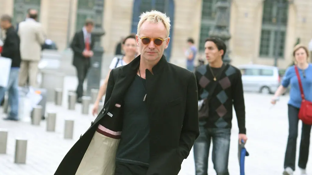 Sting-walks-alone-on-Place-Vendome-in-Paris-Sting-walks-alone-on-Place-Vendome-in-Paris-France-on-October-1-2007-Photo-by-ABACAPRESS