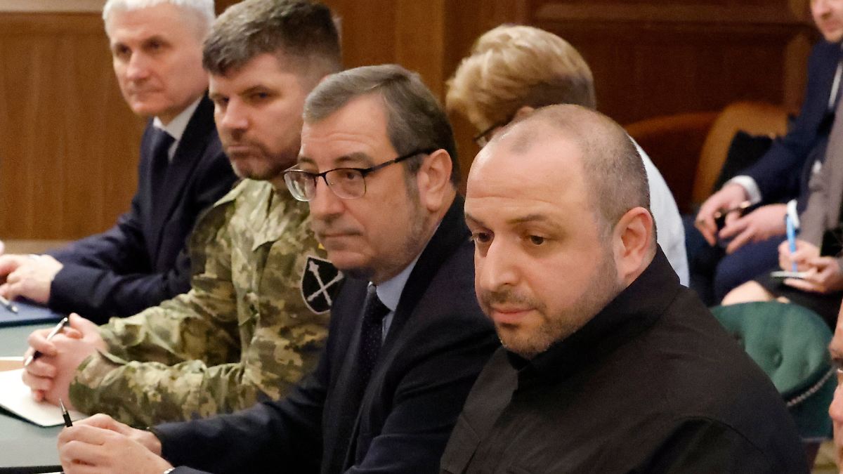 Besonders-in-Bezug-auf-Gebiete-Ukraine-Verhandler-berichten-von-z-hen-Friedensgespr-chen