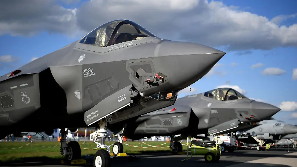 Die-F-35-vom-US-Ruestungskonzern-Lockheed-Martin-gilt-als-modernstes-Kampfflugzeug-der-Welt