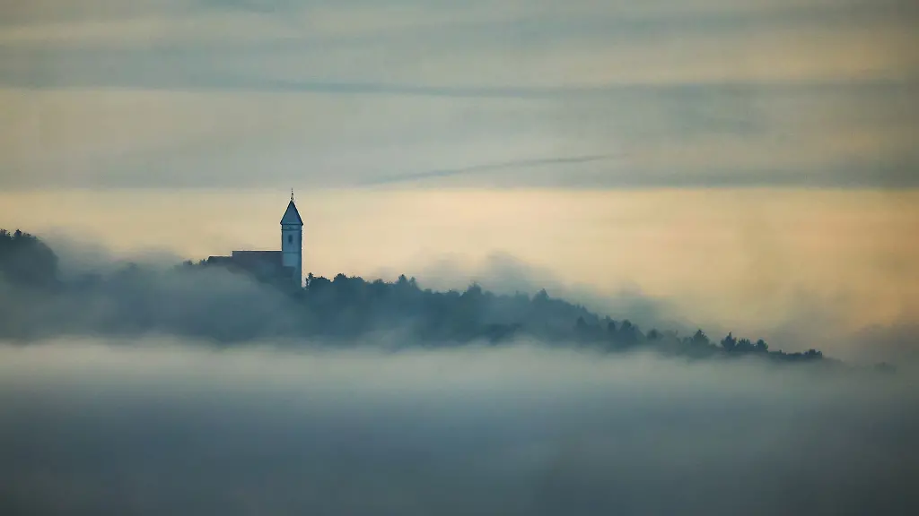 Neblig-startet-die-Woche-unter-anderem-in-Oberschwaben