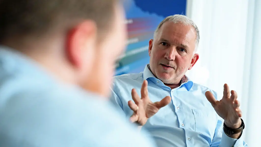 Die-Radikalisierung-von-Einzelpersonen-im-Internet-ist-schwer-zu-erkennen-sagt-Verfassungsschutzpraesident-Pejril