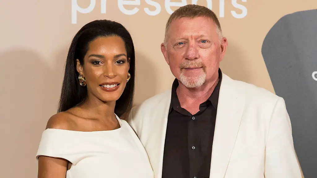 Boris-Becker-Buchvorstellung-im-Delphi-Filmpalast-Berlin-11-09-2025-Boris-Becker-mit-seiner-Ehefrau-Lilian-de-Carvalho-Monteiro-bei-der-Vorstellung-des-Buches-Inside-ueber-seine-231-Tage-im-Gefaengnis-im-Delphi-Filmpalast-Berlin-11-09