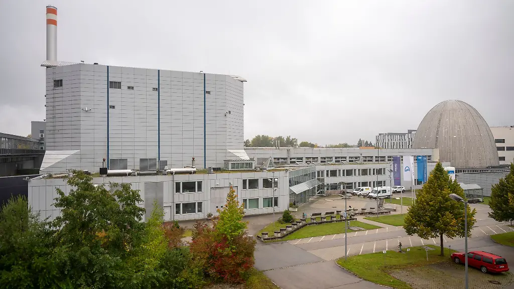 Seit-Jahren-passiert-hinter-den-Mauern-des-Forschungsreaktors-Muenchen-II-nicht-viel-zumindest-nichts-was-die-Forschung-mit-Neutronen-angeht