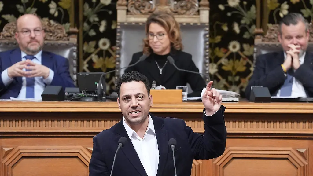 Der-Berliner-Extremismusforscher-Prof-Hajo-Funke-hat-dem-Linken-Abgeordneten-Deniz-Celik-im-Streit-mit-dem-Hamburger-Verfassungsschutz-den-Ruecken-gestaerkt