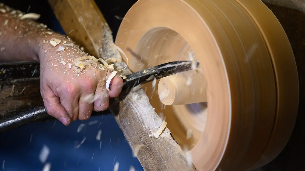 In-Ostsachsen-waechst-das-Interesse-am-Handwerk-Symbolbild