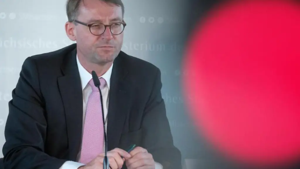 Roland-Woeller-CDU-Innenminister-des-Landes-Sachsen