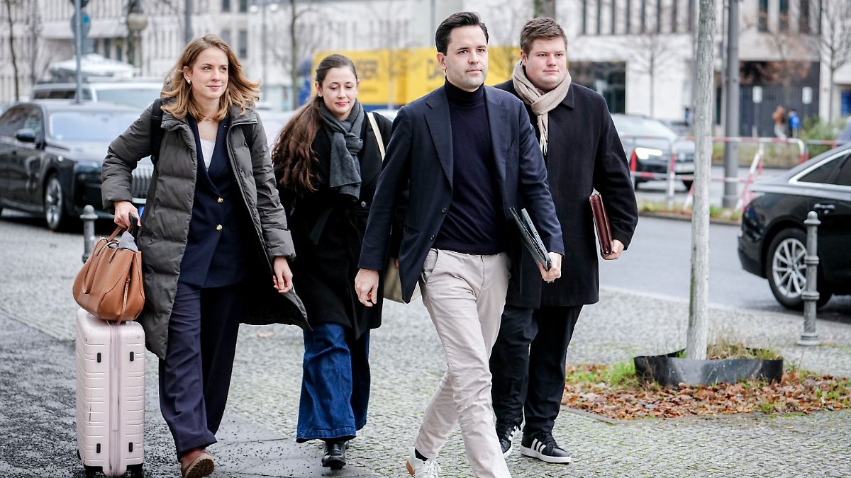 Probeabstimmung-in-Fraktion-Erster-Showdown-in-Rentendebatte-bleibt-Junge-Gruppe-hart-