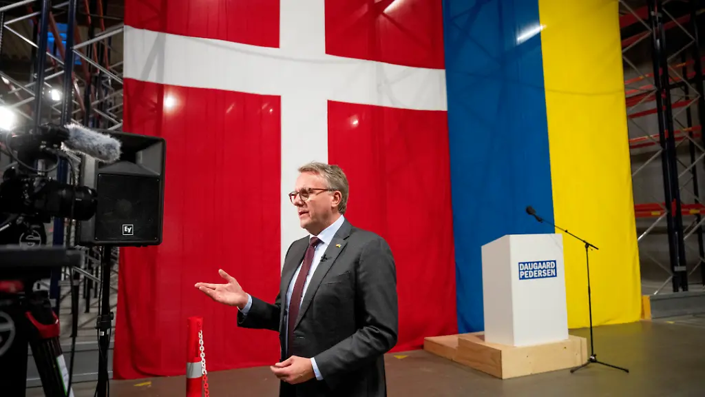 Minister-of-Business-Morten-Boedskov-at-the-groundbreaking-ceremony-for-Fire-Point-s-factory-in-Vojens-Southern-Jutland-on-Monday-December-1-2025-The-work-on-establishing-Fire-Point-in-Southern-Jutland-has-progressed-to-the-point-where-a-groundbreaking-ceremony-is-being-held-for-the-Ukrainian-company-s-upcoming-production-facilities-The-company-Fire-Point-will-produce-solid-not-liquid-rocket-fuel-near-Skrydstrup-Air-Base-outside-Vojens-Fire-Point-is-the-company-behind-Ukraine-s-new-long-range-Flamingo-cruise-missile