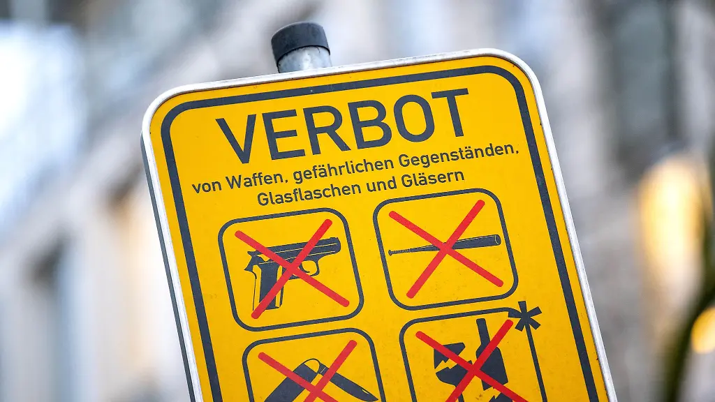 Der-Senat-will-das-Verbot-von-Waffen-verschaerfen