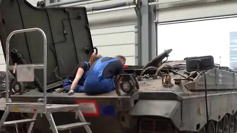 Rüstung statt Auto