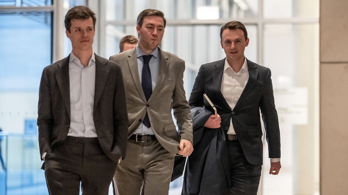 Das-ist-die-Ausgangslage-Renten-Probeabstimmung-wird-zum-Showdown-f-r-Junge-Gruppe