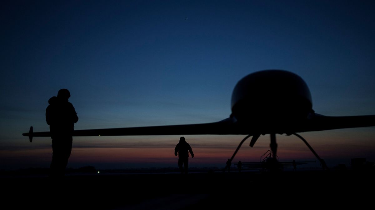 Auch-Angriff-auf-linfrastruktur-Ukraine-attackiert-russischen-Frachter-im-Schwarzen-Meer