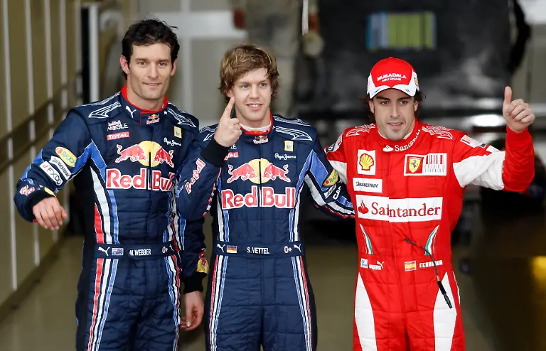 Motorsports-Formula-1-World-Championship-2010-GP-of-Australia-06-Mark-Webber-AUS-Red-Bull-Racing-05-Sebastian-Vettel-GER-Red-Bull-Racing-08-Fernando-Alonso-ESP-Scuderia-Ferrari-Marlboro