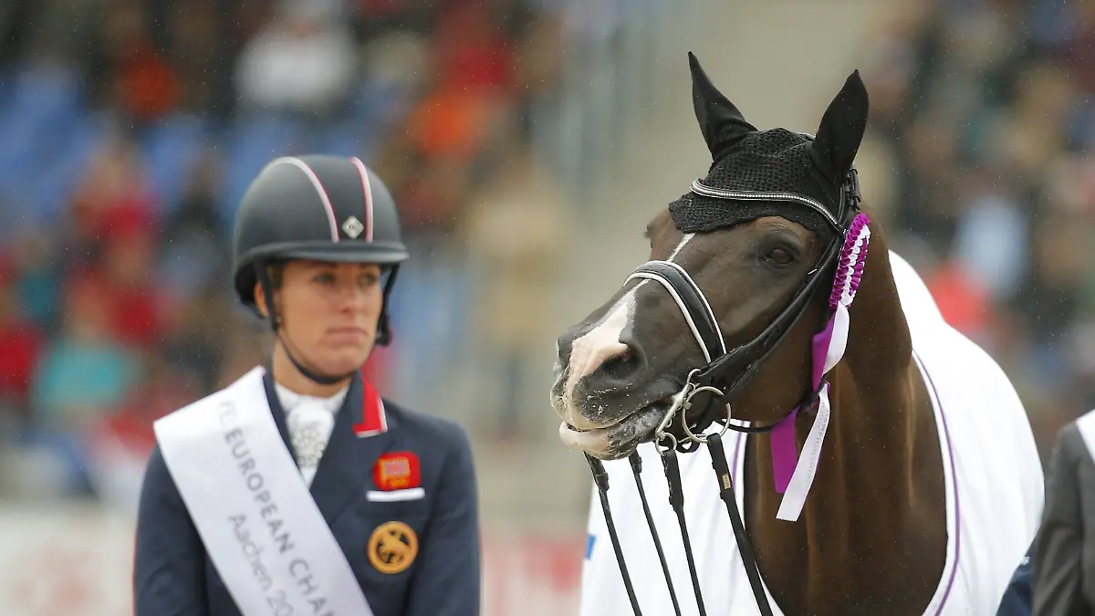 Aachen-Europameisterschaften-2015-Dujardin-Charlotte-GBR-Valegro-Aachen-European-Championships-2015-Dujardin-Charlotte-GBR-Valegro