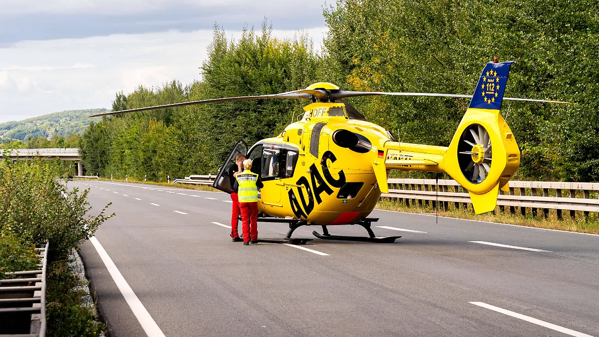 Image for Der Tag: Lkw touchiert Rettungshubschrauber - kein Flug mehr möglich