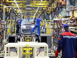 „Nicht zufrieden“: Putin ärgert sich über Produktionsrückgänge in russischer Wirtschaft