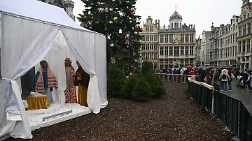 AFP__20251128__86GL6T3__v4__HighRes__BelgiumSocietyChristmasReligionArts