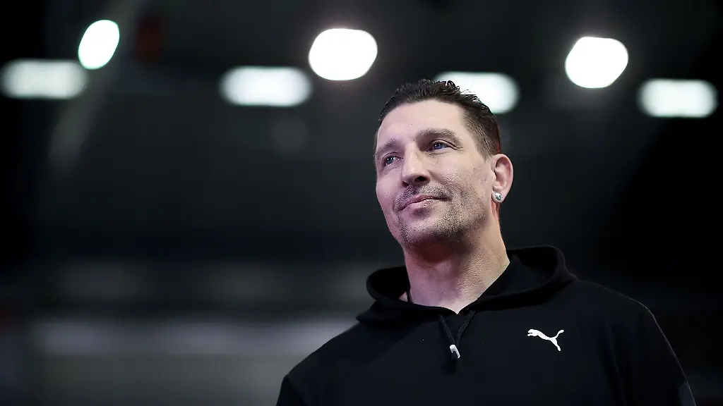 Stefan-Kretzschmar-wuerde-Star-Handballer-Dika-Mem-gerne-in-der-Bundesliga-sehen