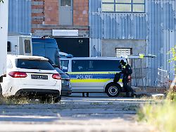 300 Beamte im Einsatz: Großrazzia bei Rockerbande "Outlaw Motocycle Gangs"