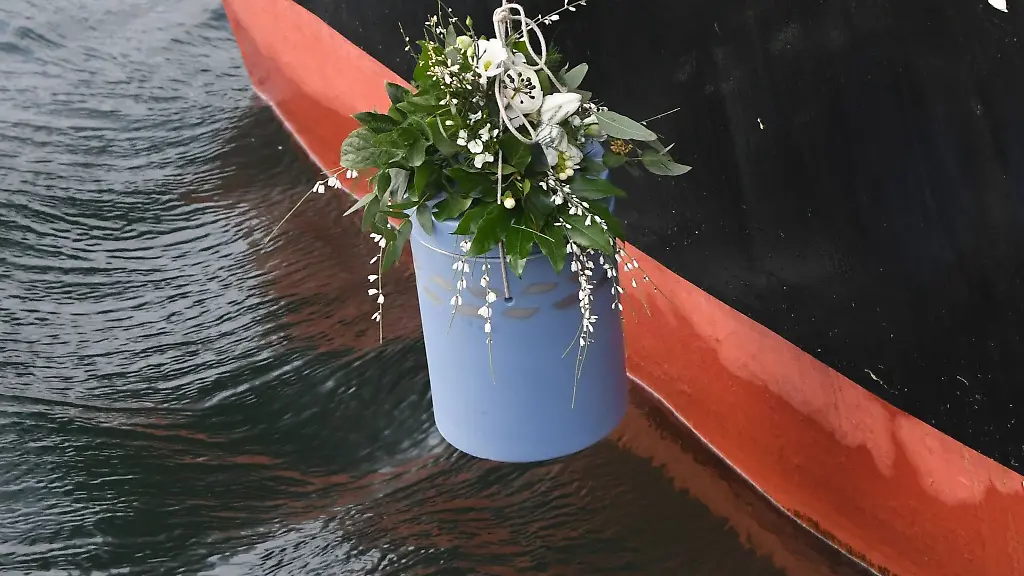 Seebestattungen-wie-hier-in-der-Ostsee-gibt-es-schon-lange-Flussbestattungen-wie-sie-nun-in-Rheinland-Pfalz-erlaubt-sind-sind-neu