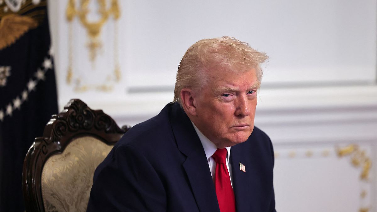 Eine-Milliarde-Dollar-weniger-Krypto-Projekt-der-Trump-Familie-st-rzt-ab