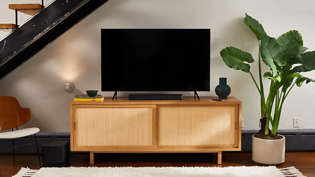 Soundbars-buendeln-moderne-TV-Audio-Technik-in-einem-schlanken-Gehaeuse-von-kompakten-Einstiegsmodellen-bis-zu-Dolby-Atmos-Flaggschiffen