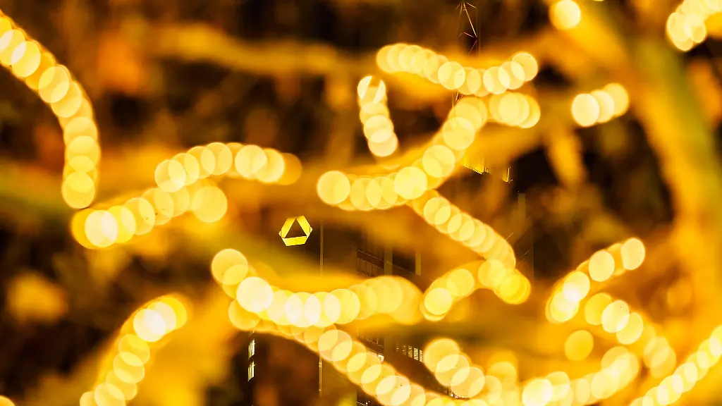 Augen-koennen-durch-Weihnachtslichter-geschaedigt-werden