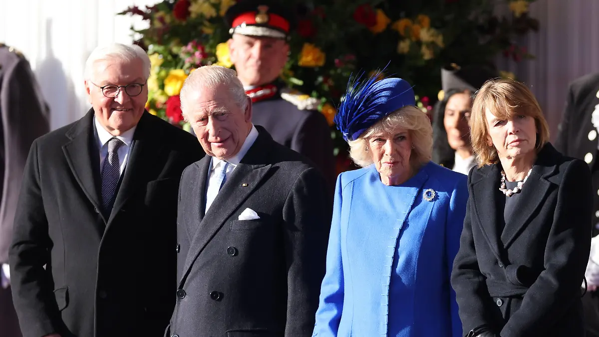 Image for Dreitägiger Staatsbesuch beginnt: König Charles empfängt Steinmeier prunkvoll - Auftakt mit Pannen