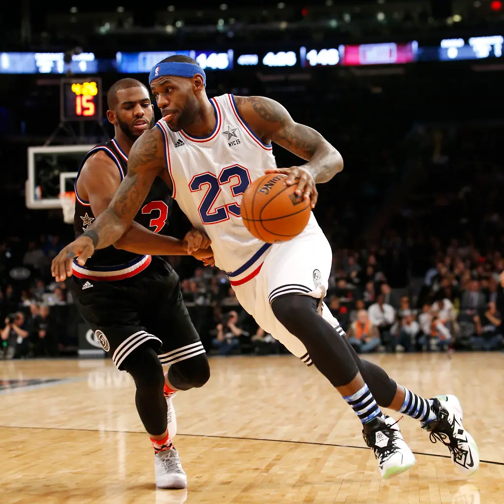 East-Team-s-LeBron-James-of-the-Cleveland-Cavaliers-drives-against-West-Team-s-Chris-Paul-of-the-Los-Angeles-Clippers-during-the-second-half-of-the-NBA-All-Star-basketball-game-Sunday-Feb-15-2015-in-New-York-The-West-Team-won-163-158