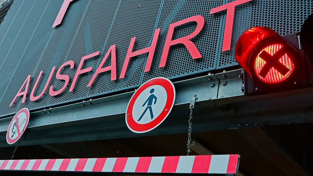 Frankfurt-bietet-nun-online-einen-Ueberblick-ueber-die-Situation-in-den-Parkhaeusern-Symbolbild