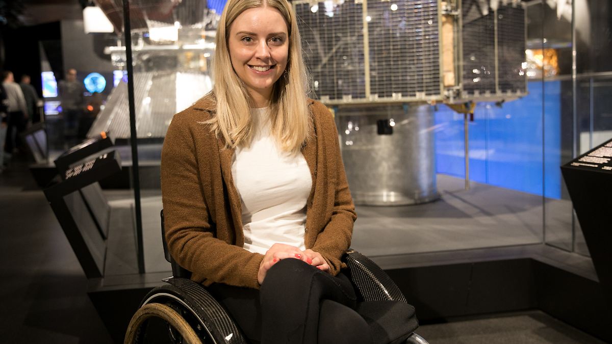 kurztrips-f-r-weltraum-touristen-querschnittsgel-hmte-deutsche-fliegt-mit-bezos-rakete