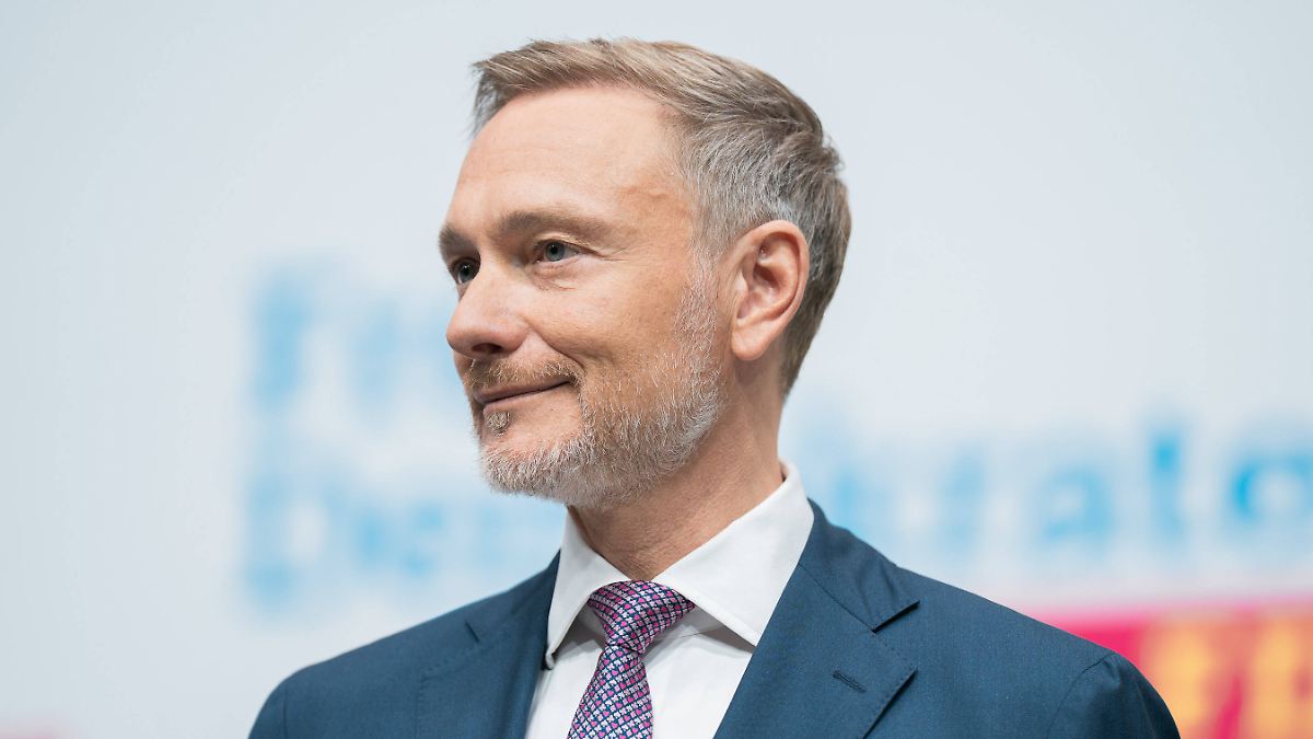 Sechster-Job-f-r-Ex-FDP-Chef-Christian-Lindner-arbeitet-jetzt-auch-im-Kalkbergwerk