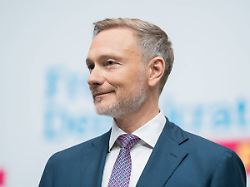 Sechster Job für Ex-FDP-Chef: Christian Lindner arbeitet jetzt auch im Kalksteinbruch