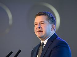 Sachsen-Anhalt: Schulze: Mit KI und Handyüberwachung gegen Anschläge